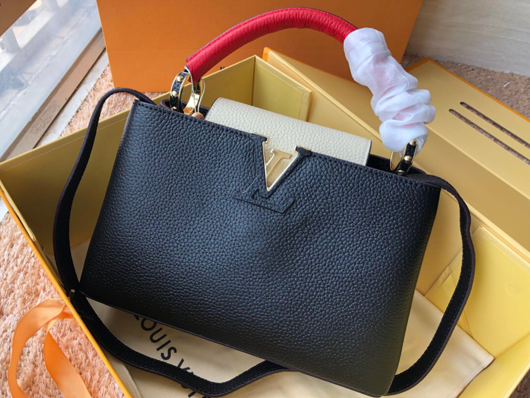 L0vis Vvtt0n Leather Capucines Bag N94519 Black