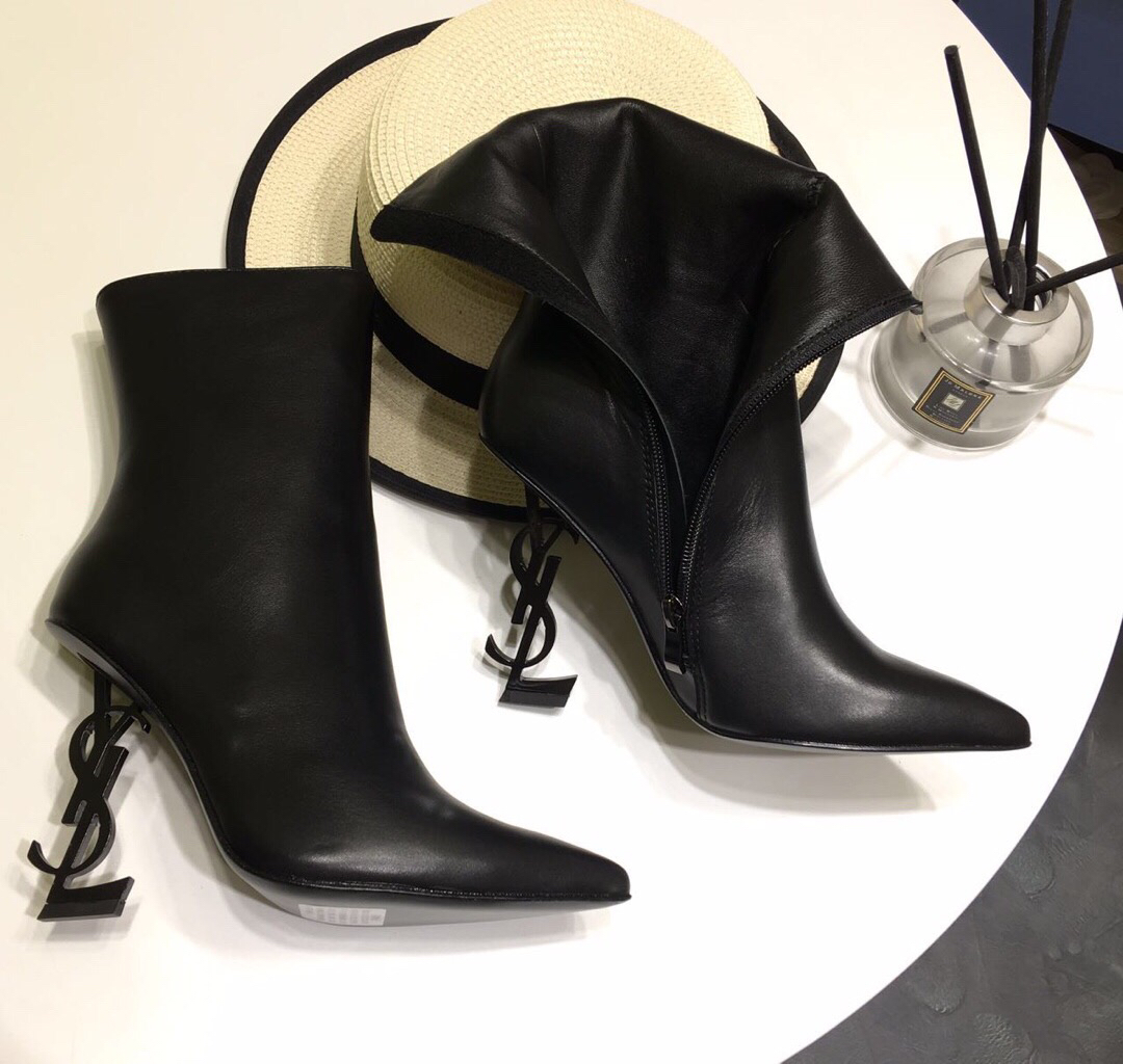 Y51 Opyum Boots