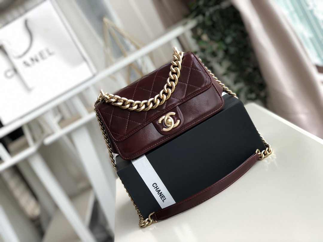 Ch**el flap bag 19cm