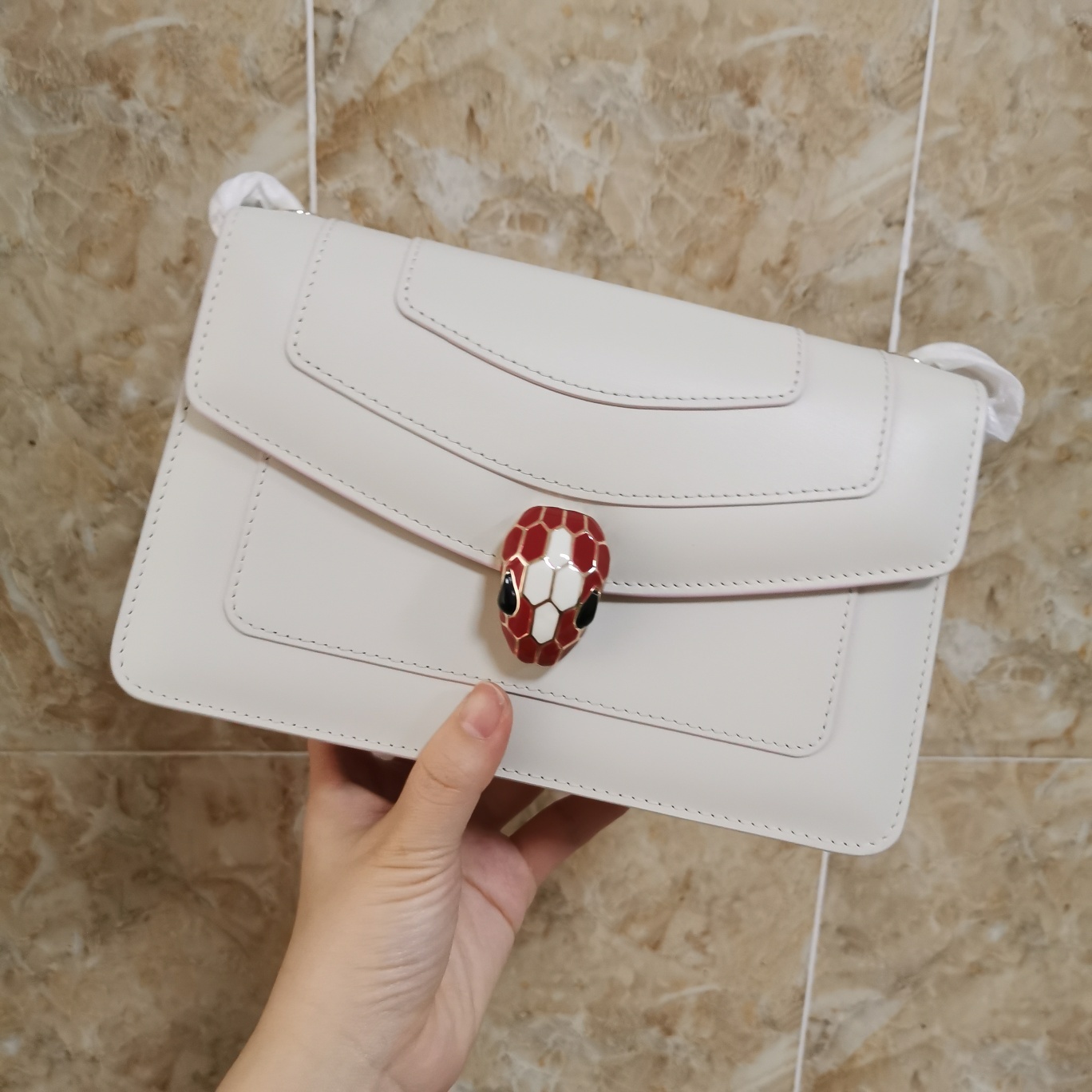 Bvlga Serpenti in Love Bag 22cm white