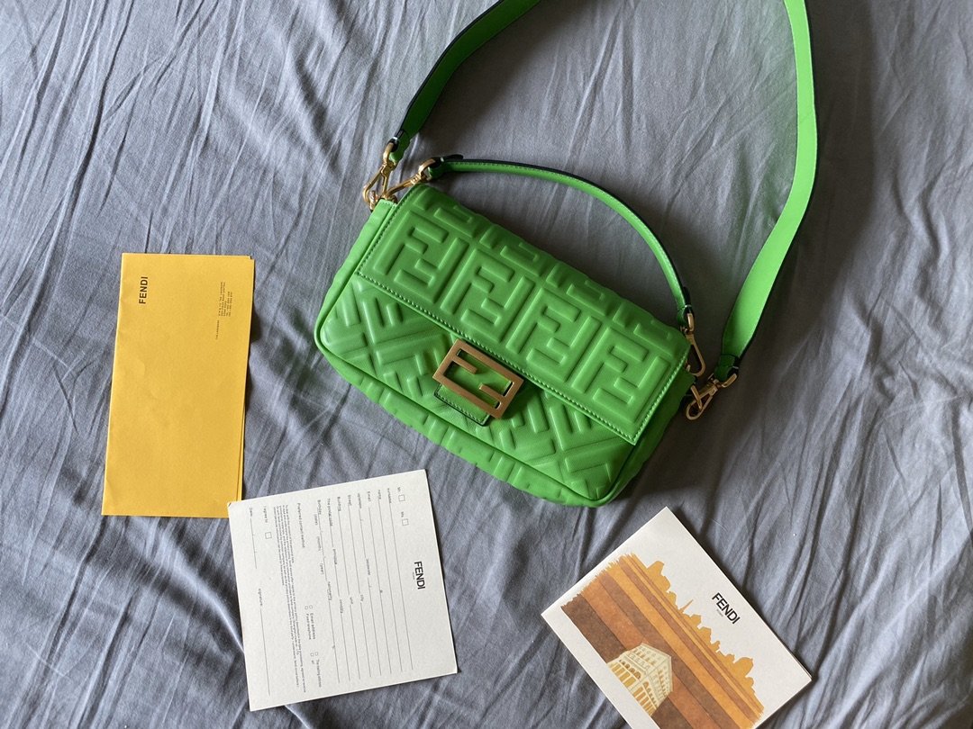 F**di Baguette Bag 26cm Green