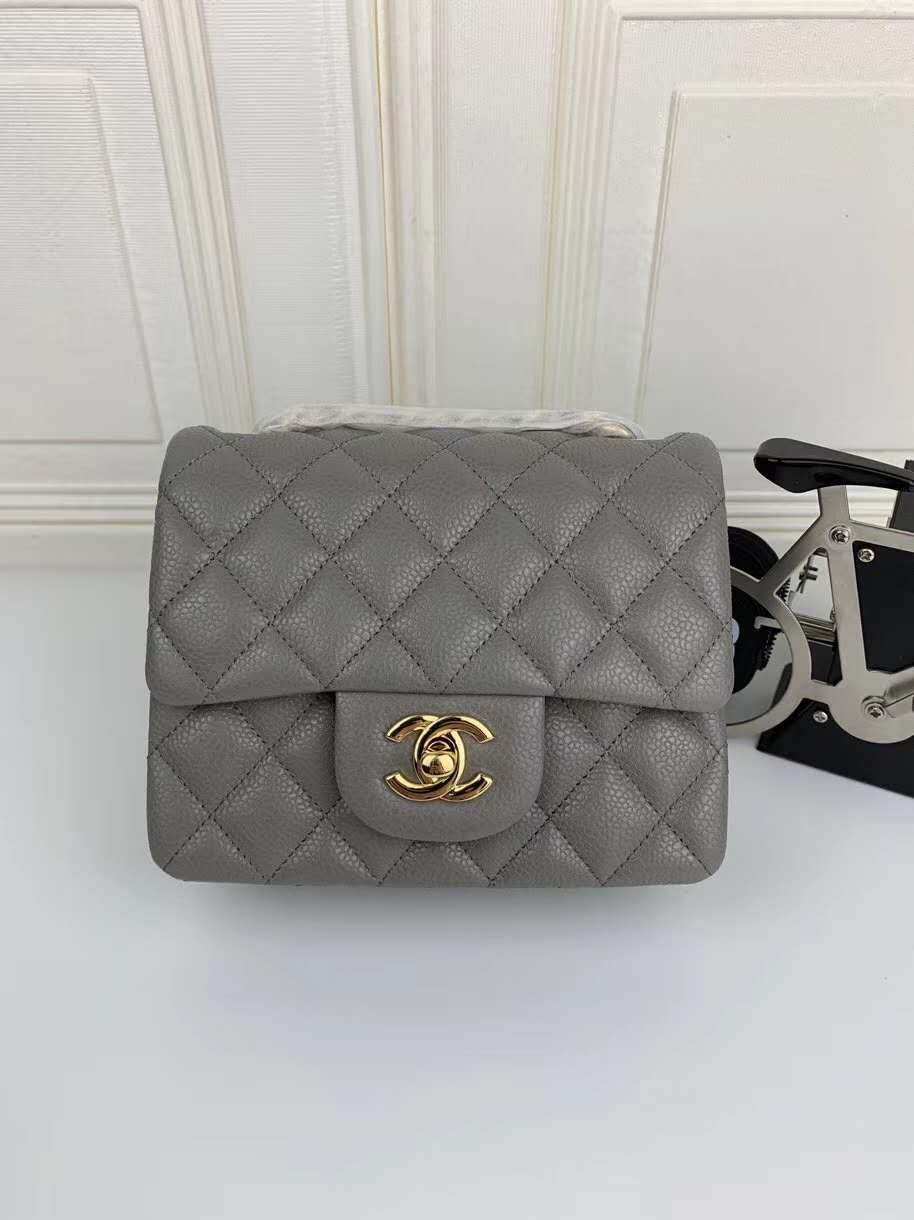 Ch**el Caviar Flap bag 17cm