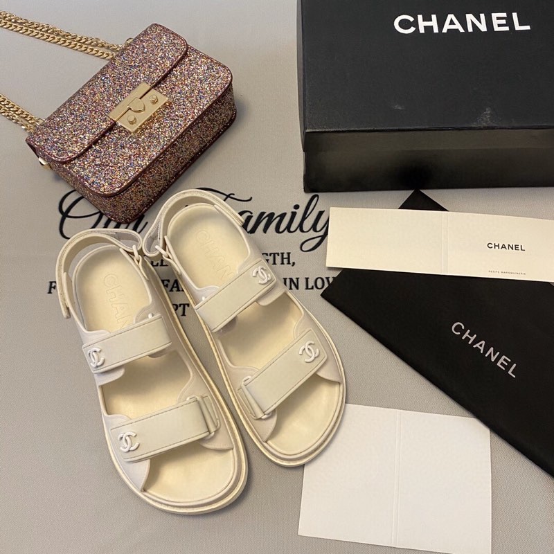 Ch**el Sandals 018