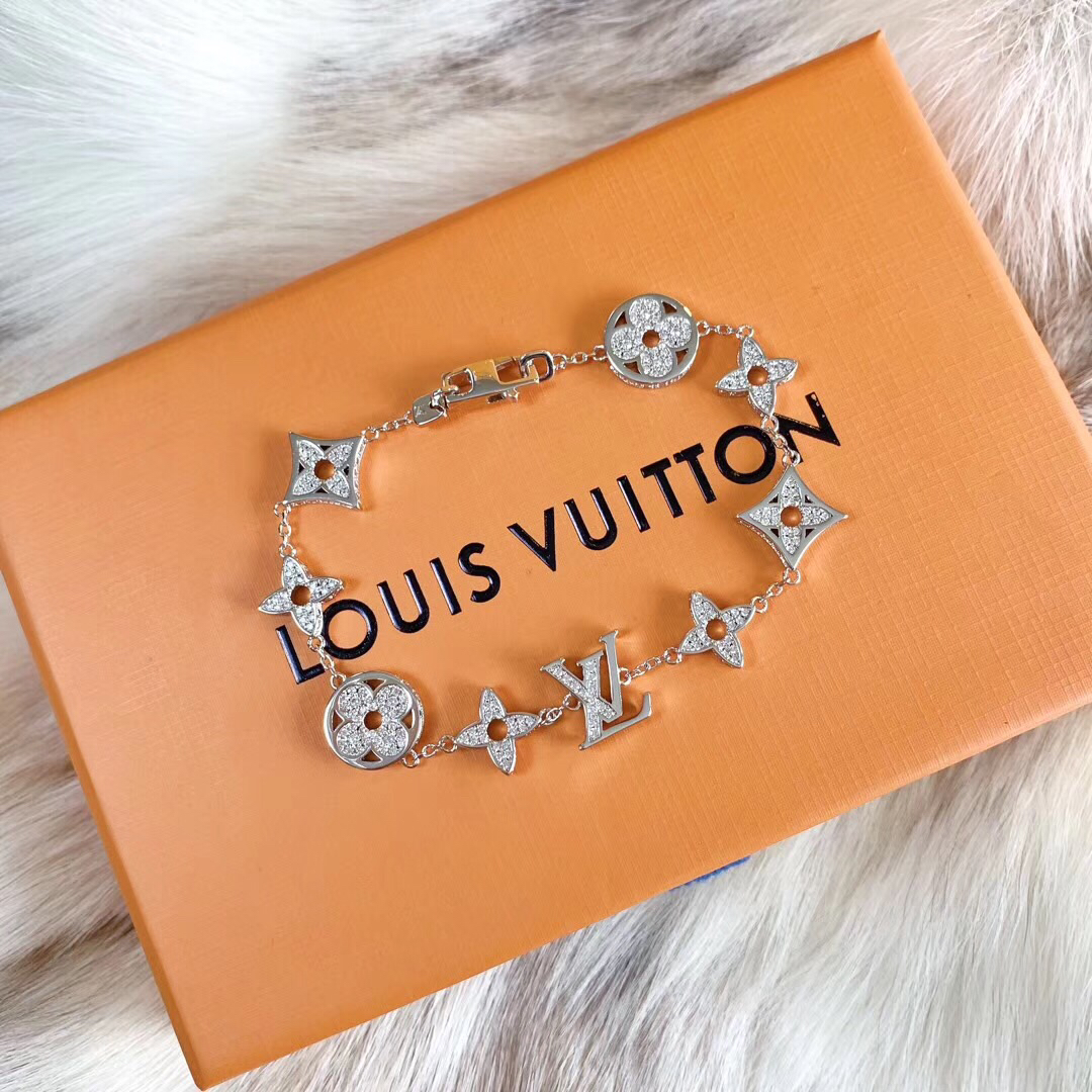 L0vis Vvtt0n Bracelet