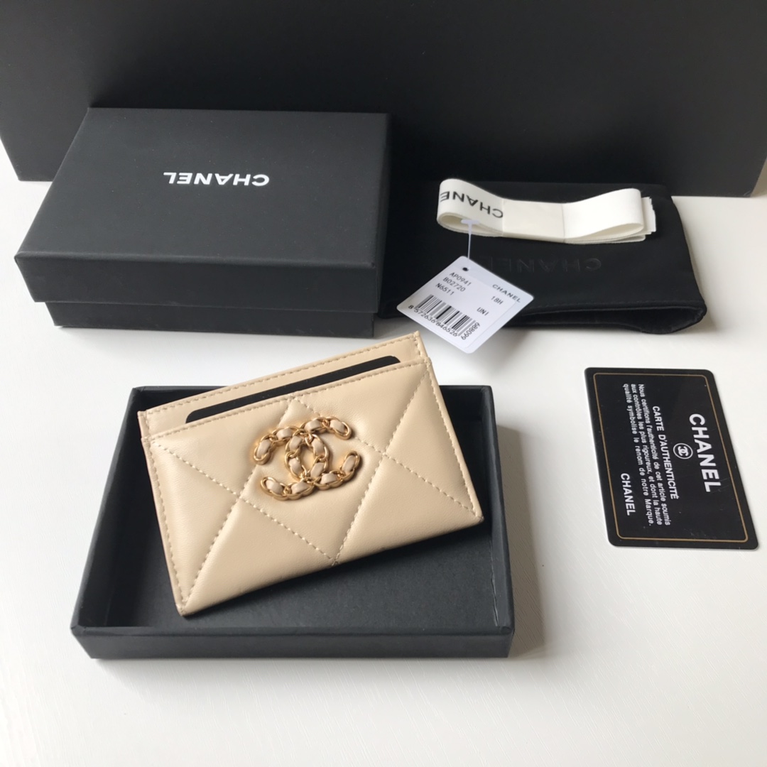 Ch**el Wallet Lambskin