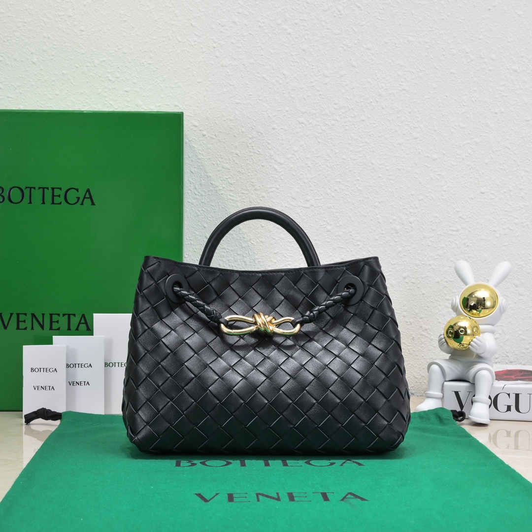 Bagsaaa B0tt*ga Ven*ta Andiamo Medium black leather tote bag - 19*25*10.5cm