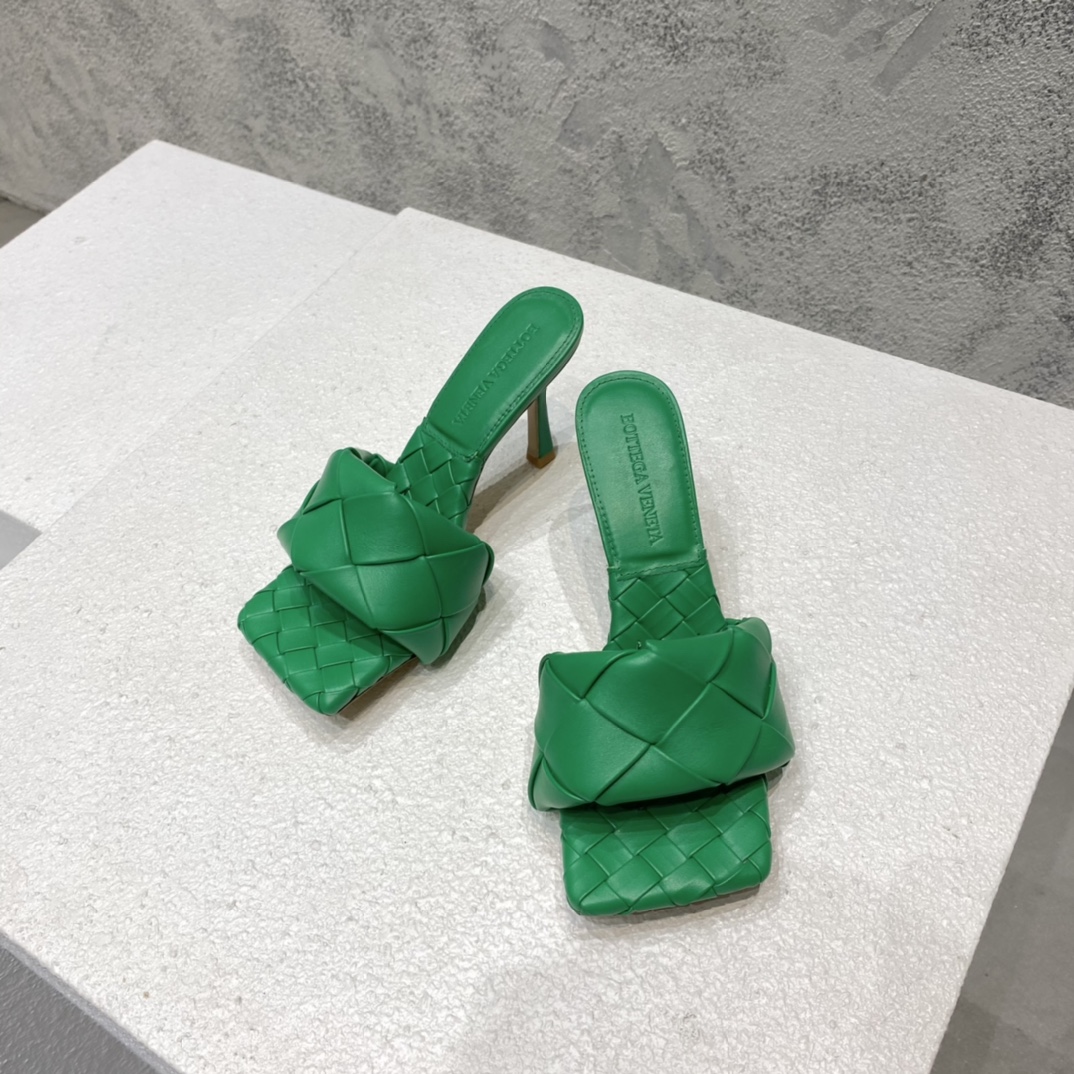 Bagsaaa B0tt*ga Ven*ta The Rubber Lido Sandals Green