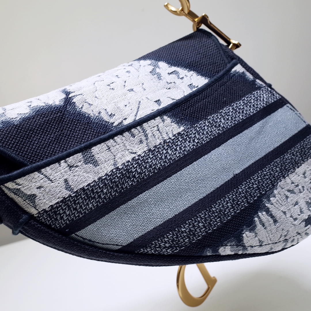 Bagsaaa D10r Saddle Navy Blue Embroidered - 25.5 x 20 x 6.5 cm