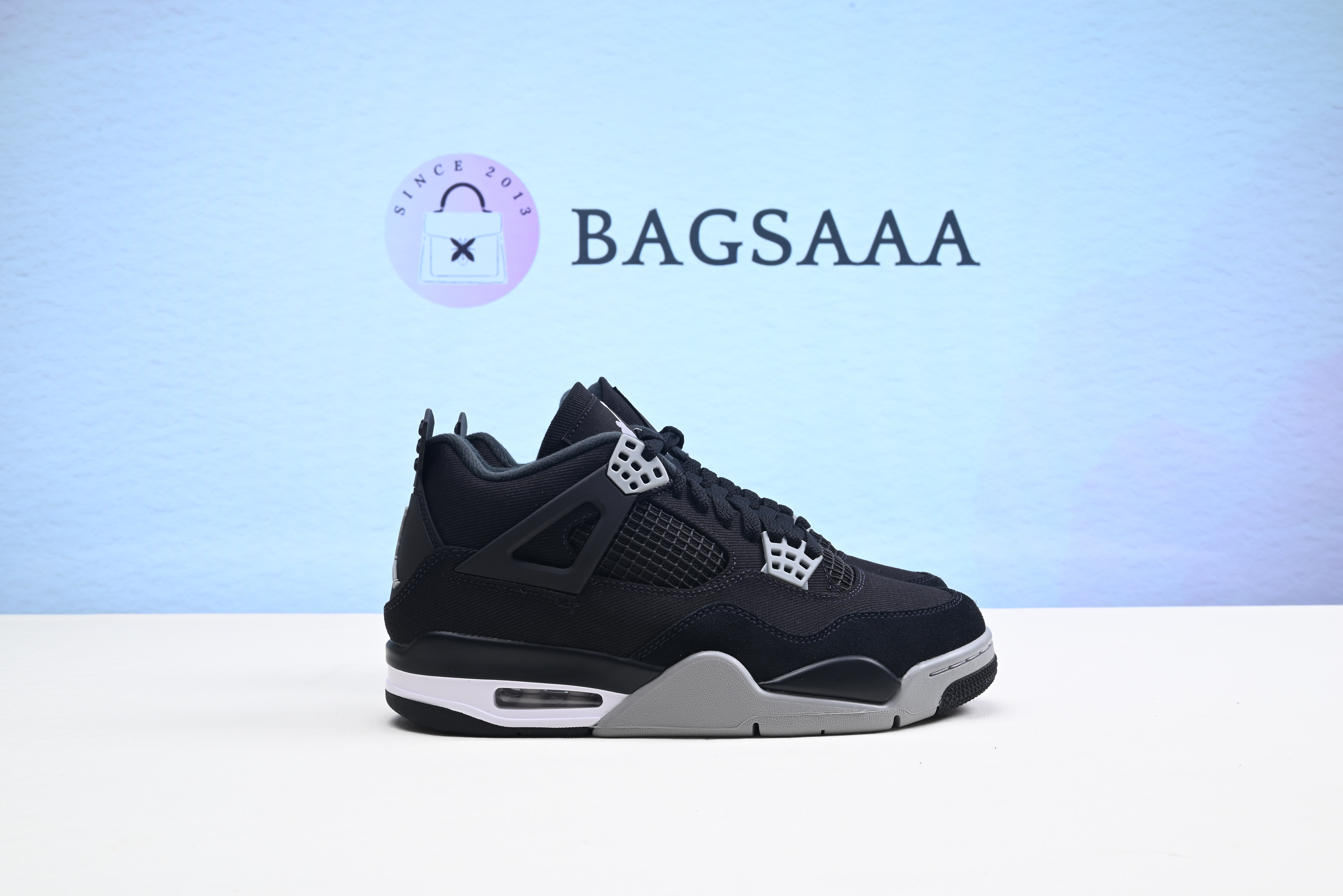 Air Jordan 4 ‘Black Canvas’