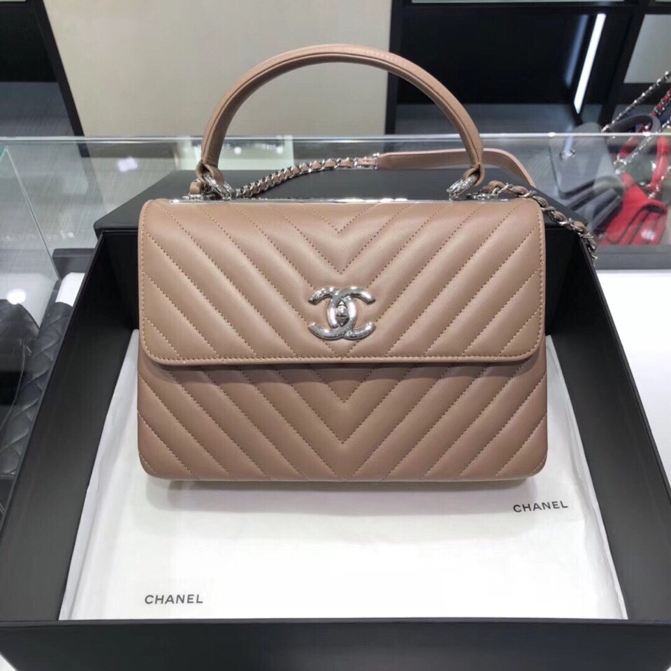 Bagsaaa Ch**el Trendy CC Chevron Taupe Leather Silver Hardware