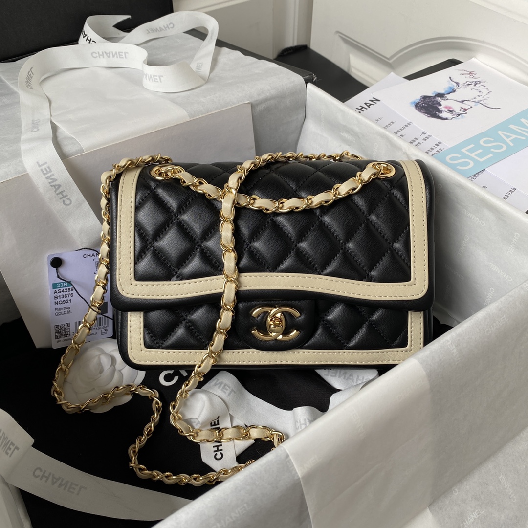 Bagsaaa Ch**el Flap Bag with patent line - 16×23×6cm
