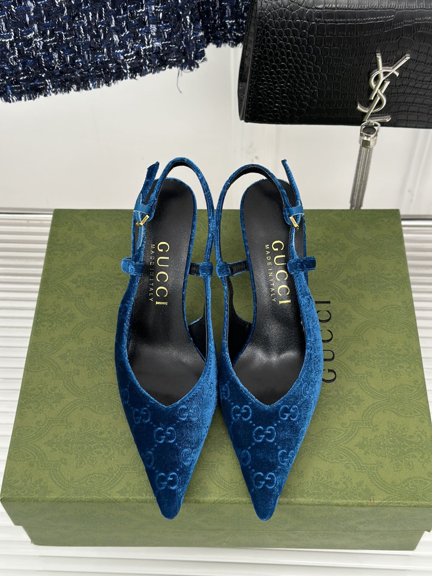 Bagsaaa Gvc*1 GG slingback pump in blue velvet - 10.5cm