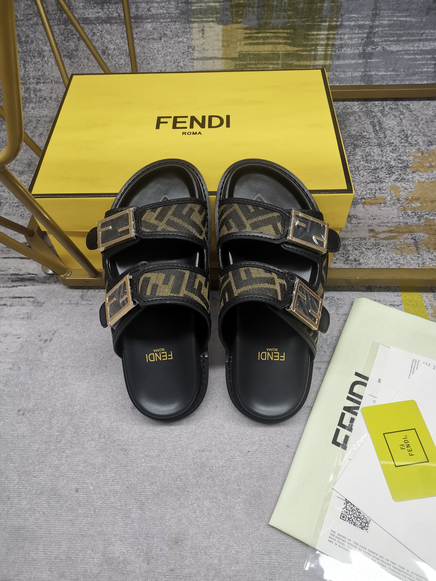 Bagsaaa F**di Feel FF chenille slides in black