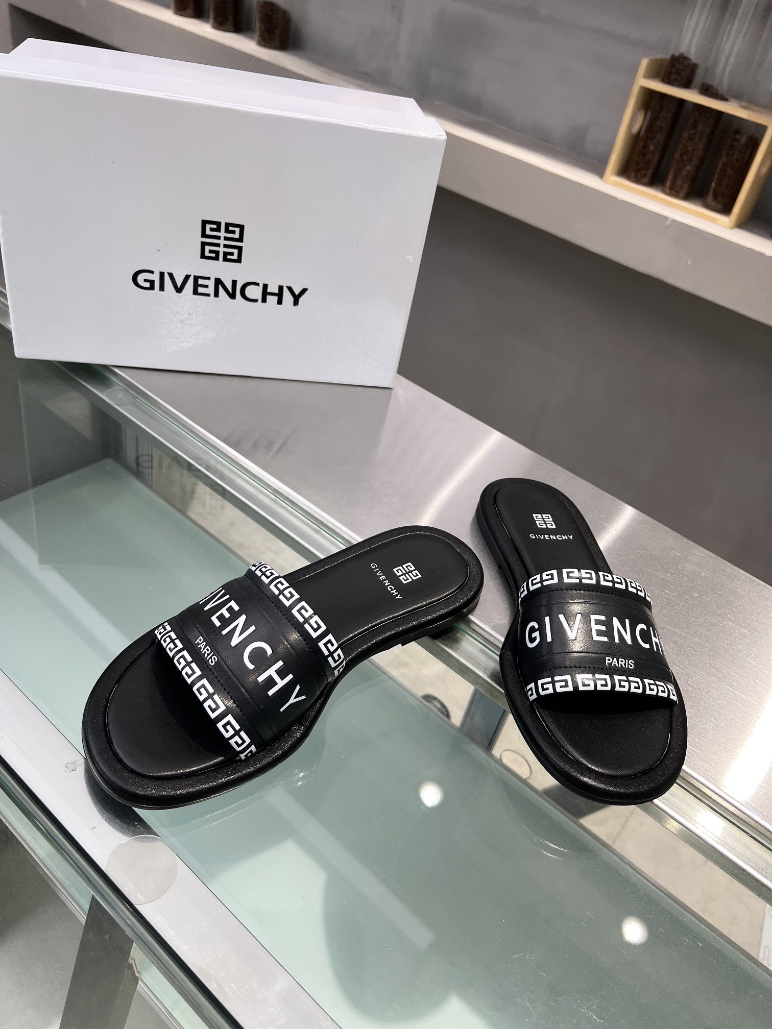 Bagsaaa Givenchy Black Slides