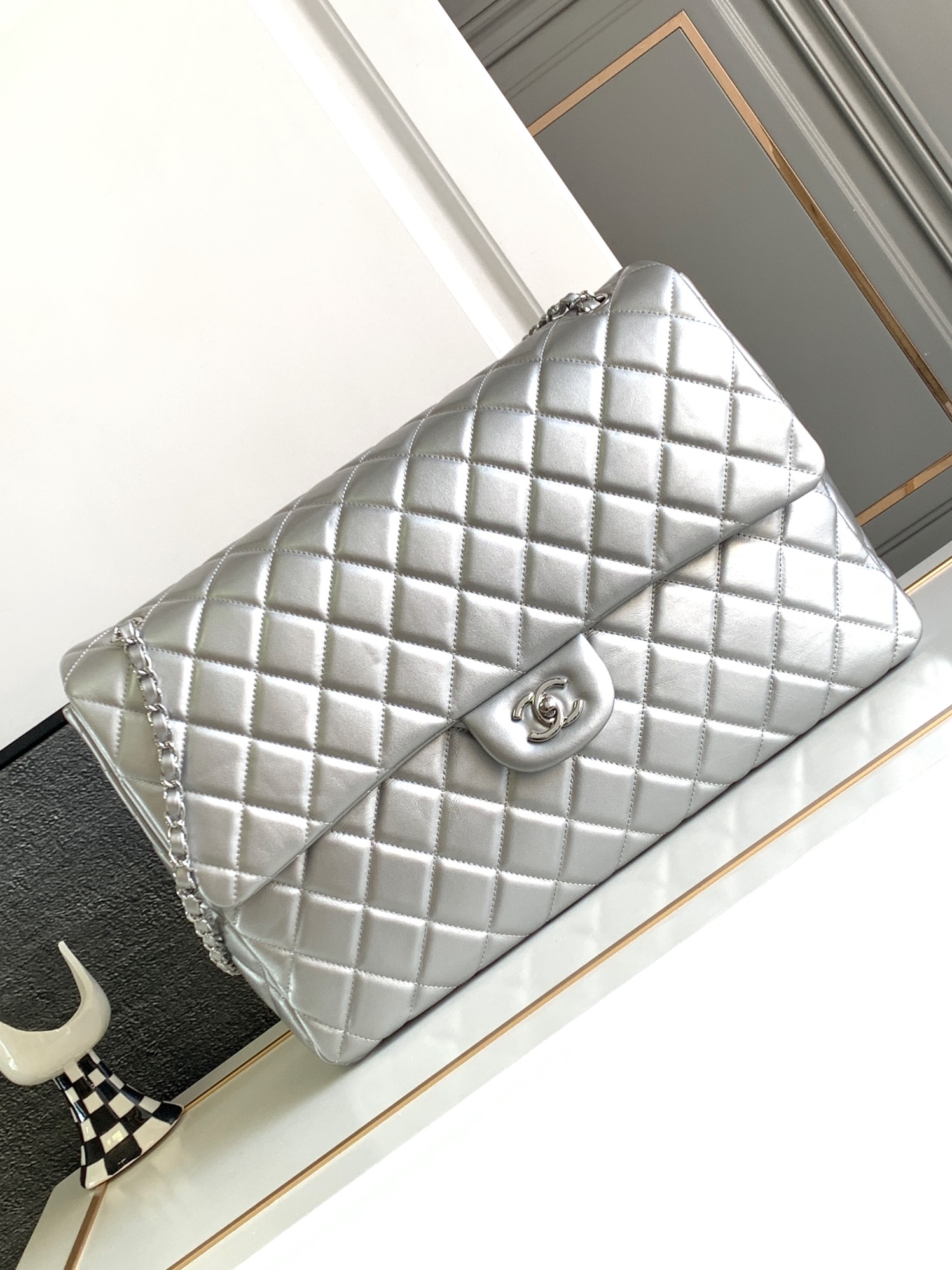 Bagsaaa Ch**el XXL Silver Lambskin Flap Bag - 40x26x12cm
