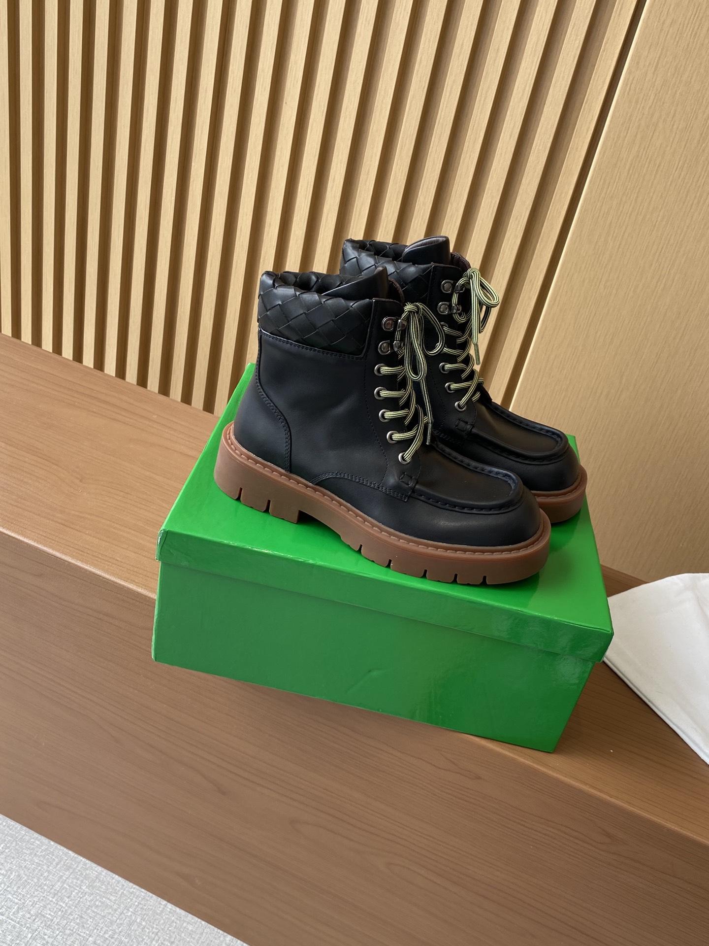 Bagsaaa B0tt*ga Ven*ta Haddock Lace-Up Ankle Boot Black
