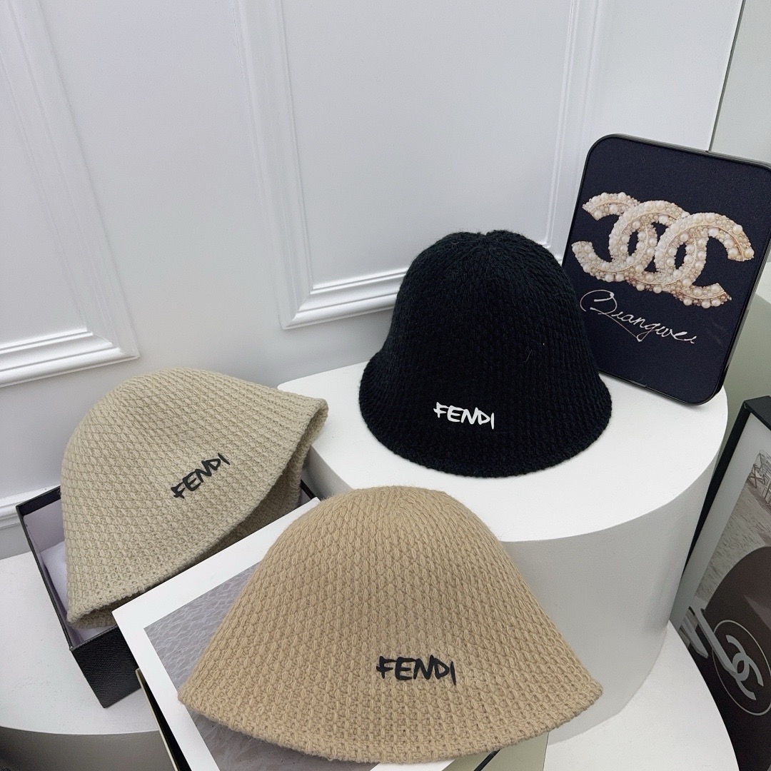 Bagsaaa F**di Hat 04