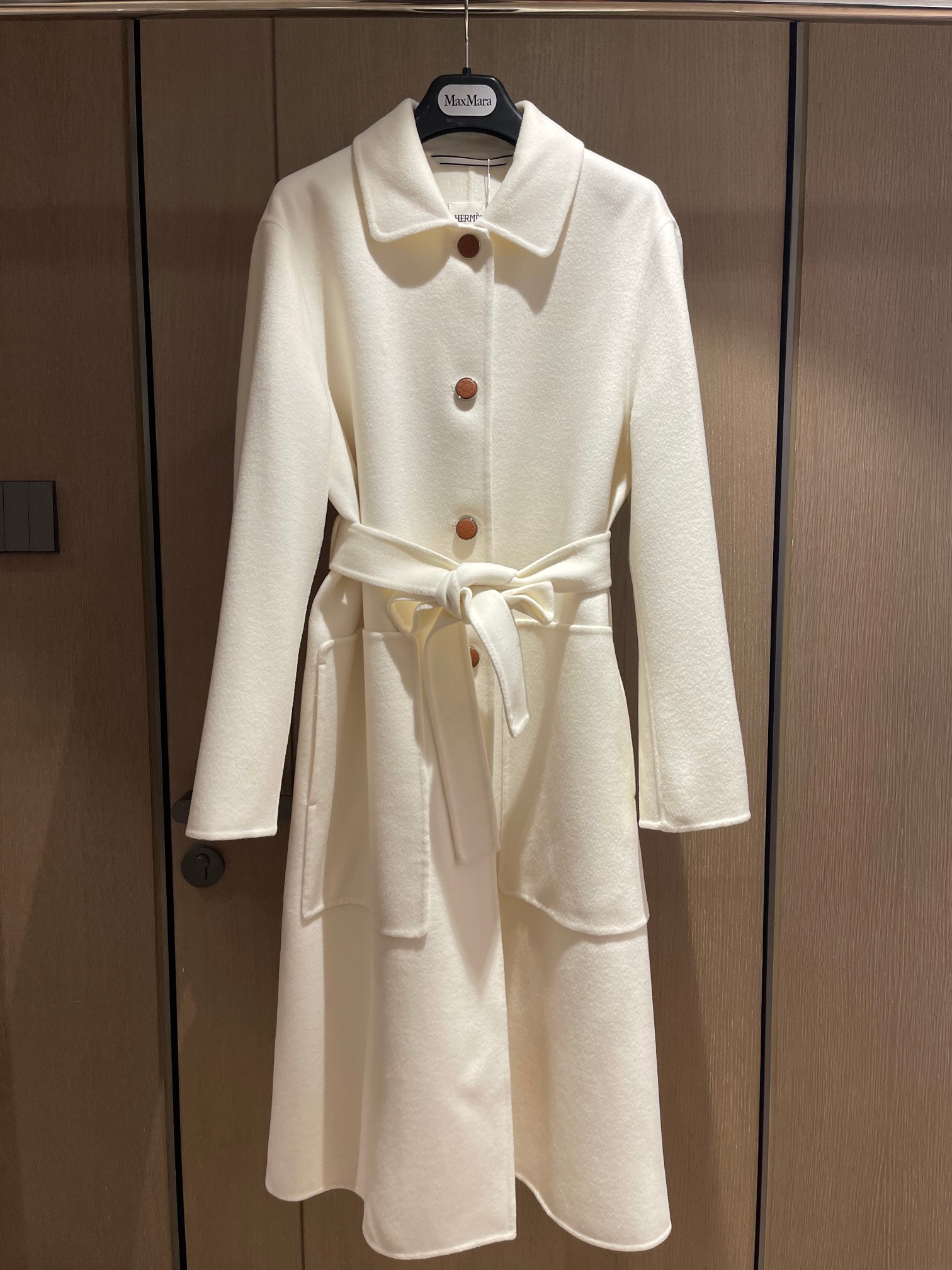 Bagsaaa H**me5 Cashmere wrap coat white