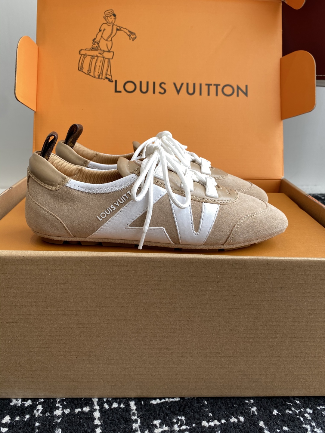Bagsaaa LV Sneakerina Hazelnut Brown