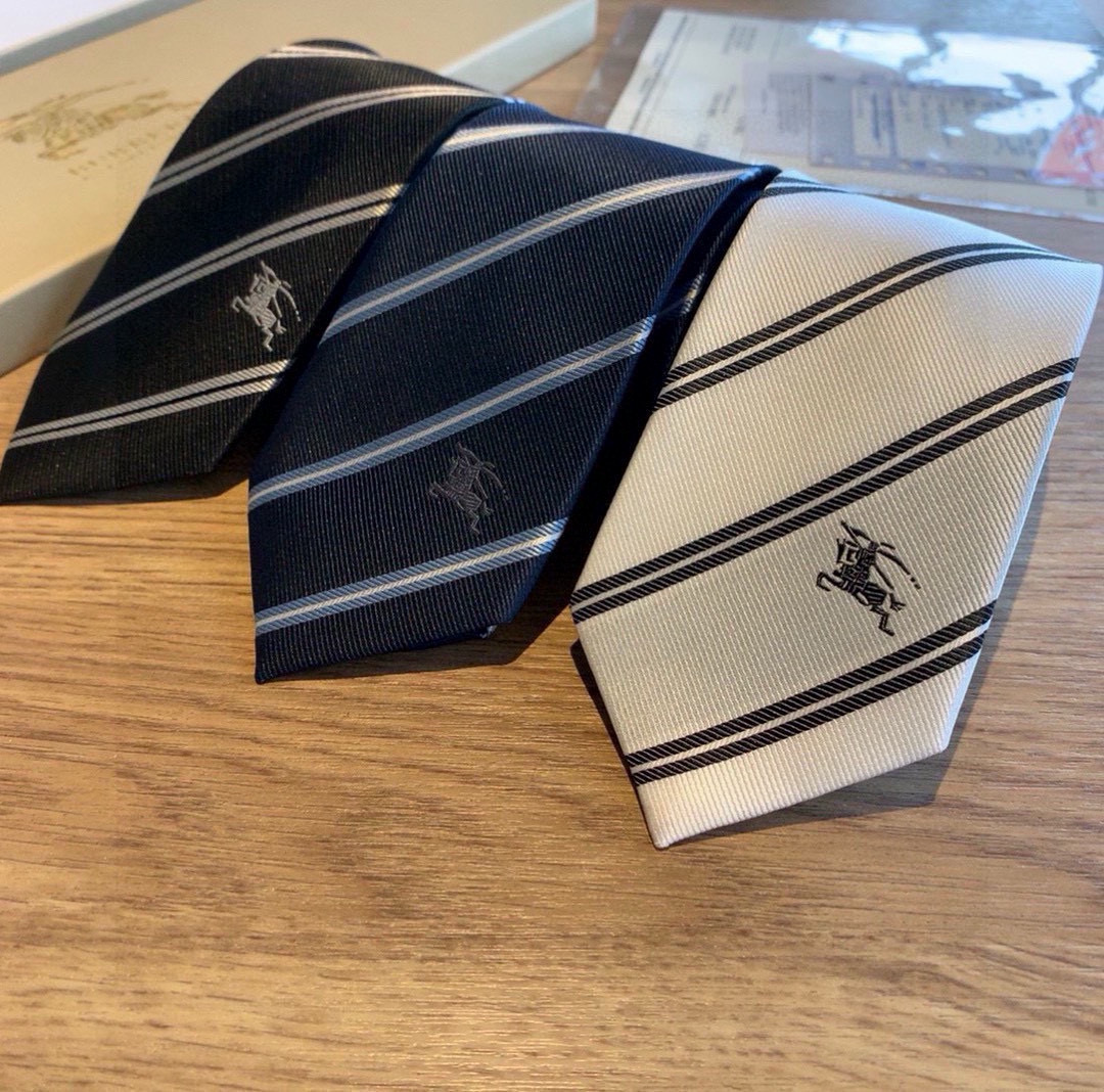 Bagsaaa Bv*b*rry Tie