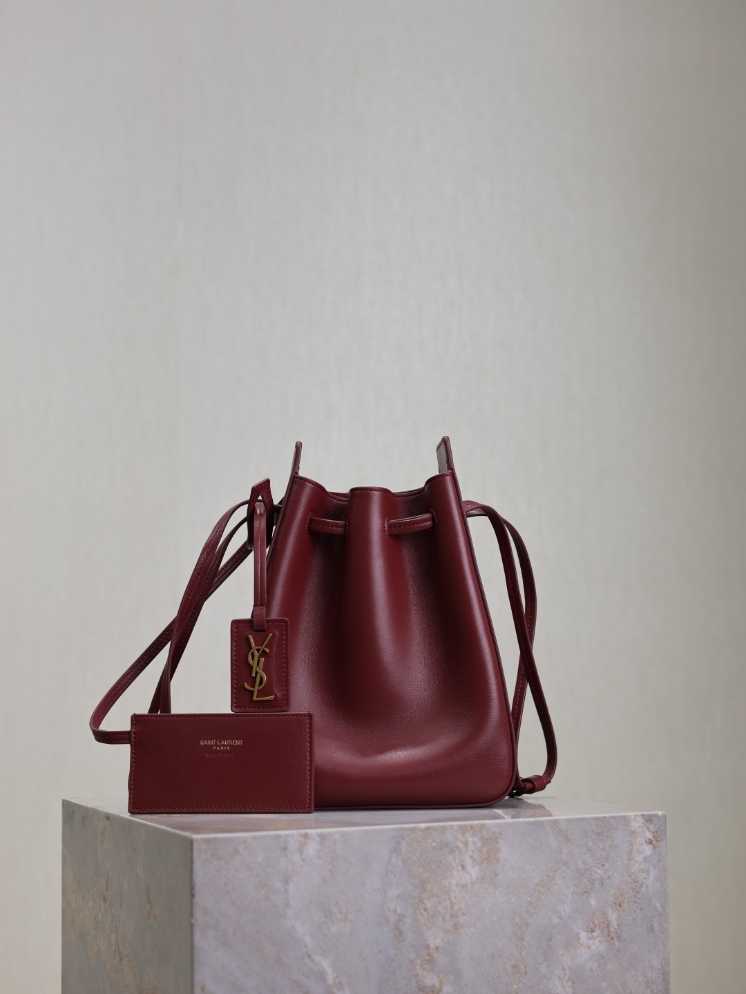 Bagsaaa Y51 Bucket Bag In Leather 817386 Dark Red - 24cm